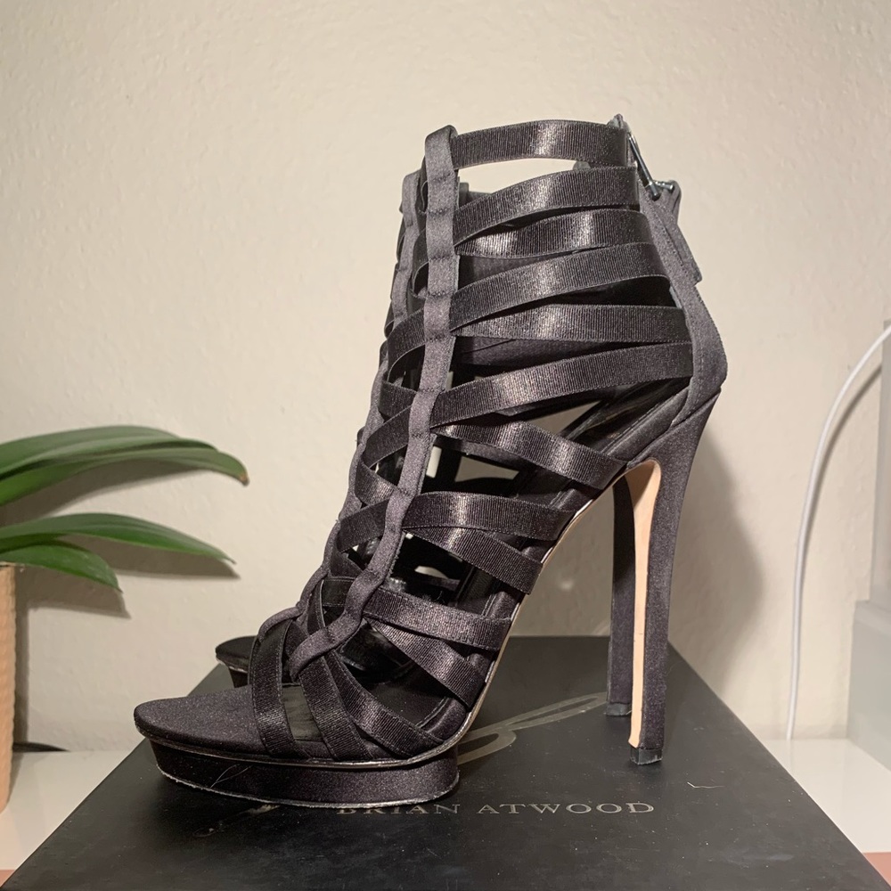 B Brian Atwood ‘Clio’ Sandal size 7 black